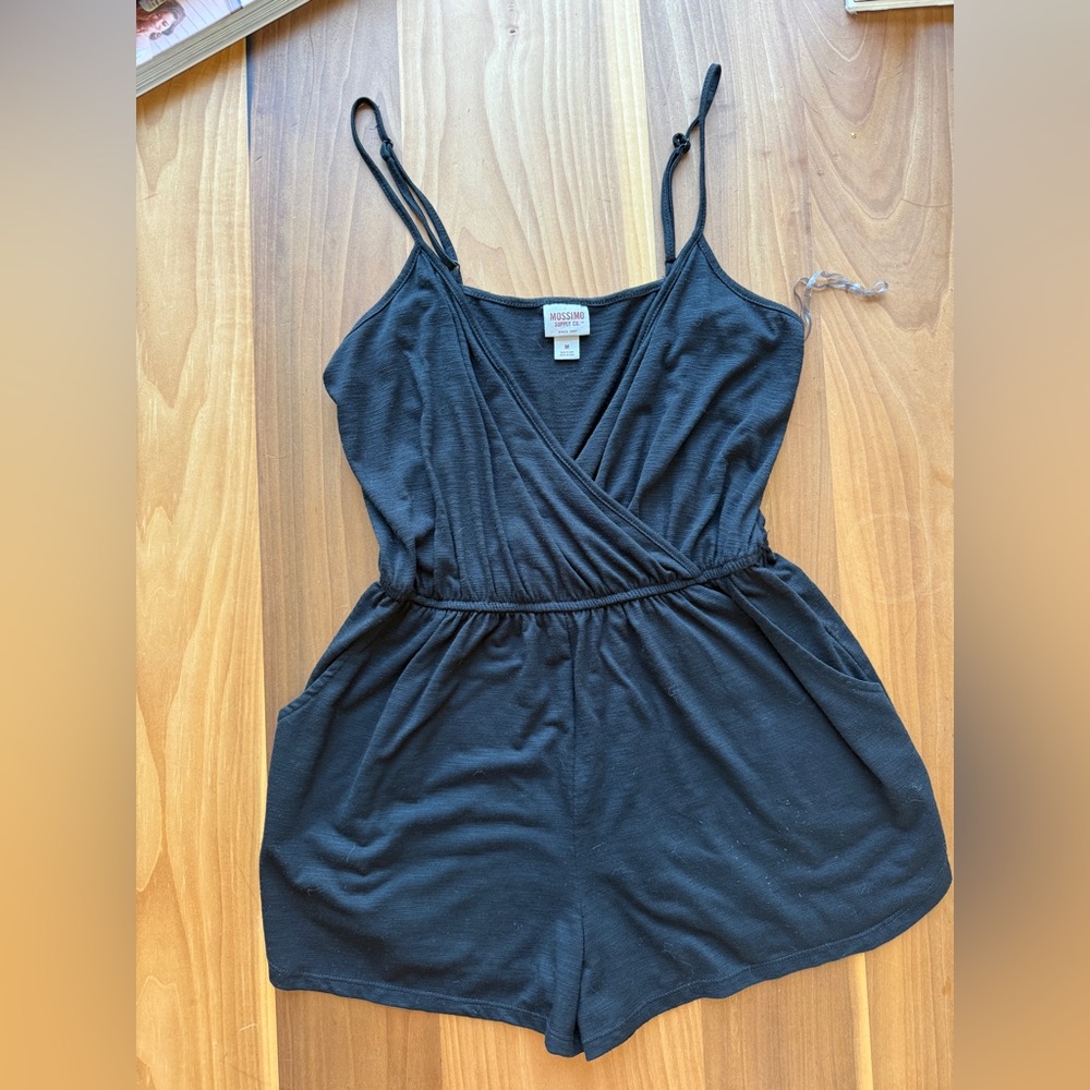 Mossimo Black Wrap Front Romper w/ adjustable straps and pockets